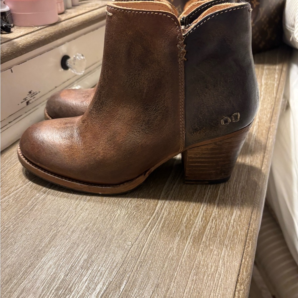 Bed Stu Brown/Black Leather Ankle Boots